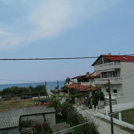 Ο Ακλόνητος Aparthotel Nea Mesagkala Luaran gambar