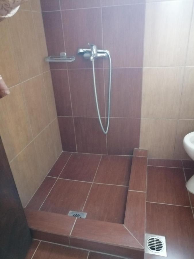 Ο Ακλόνητος Aparthotel Nea Mesagkala Luaran gambar