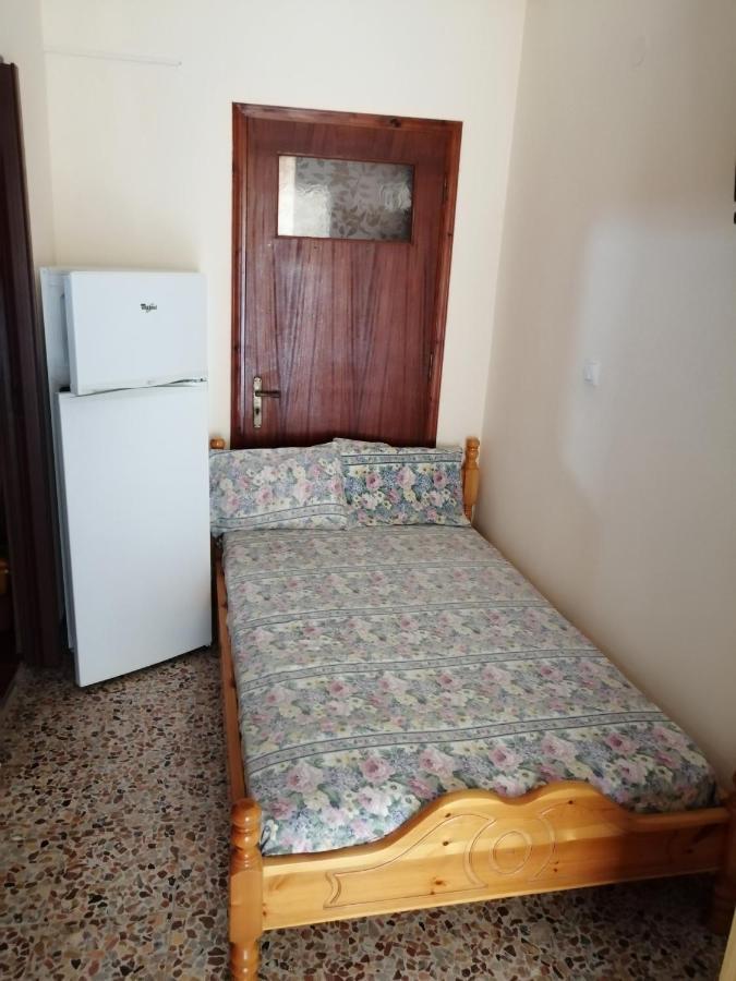Ο Ακλόνητος Aparthotel Nea Mesagkala Luaran gambar