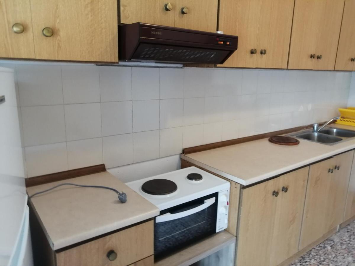 Ο Ακλόνητος Aparthotel Nea Mesagkala Luaran gambar