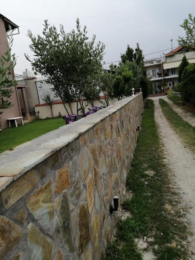 Ο Ακλόνητος Aparthotel Nea Mesagkala Luaran gambar