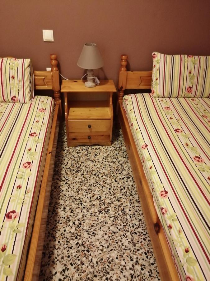 Ο Ακλόνητος Aparthotel Nea Mesagkala Luaran gambar