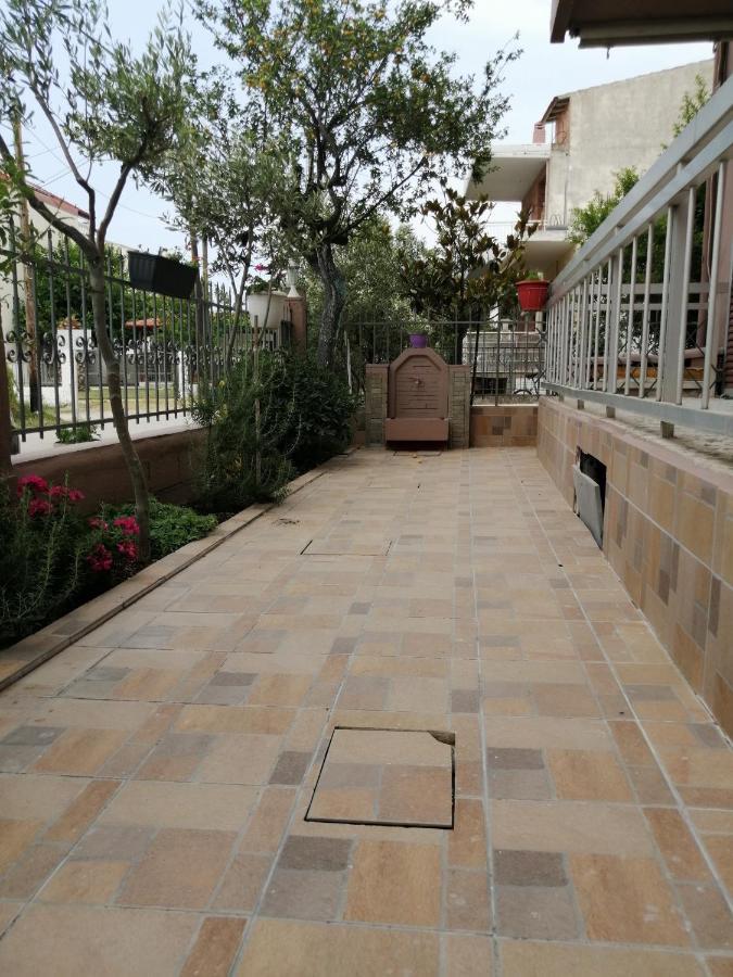 Ο Ακλόνητος Aparthotel Nea Mesagkala Luaran gambar